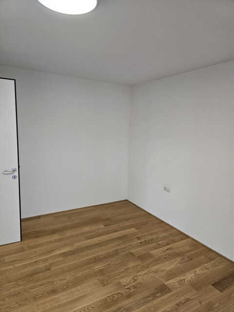 Helle 2-Zimmerwohnung mit Loggia