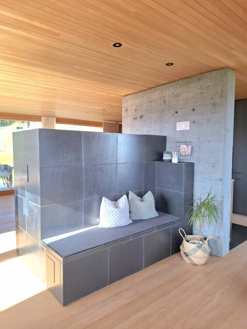 Freistehendes Holzhaus mit Aussicht über den Bregenzerwald