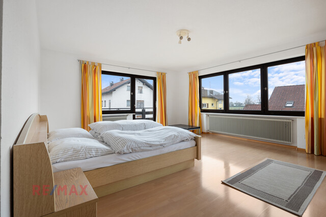 Zweiparteienhaus in Lauteracher Toplage mit fast 1.000m² Grundstück