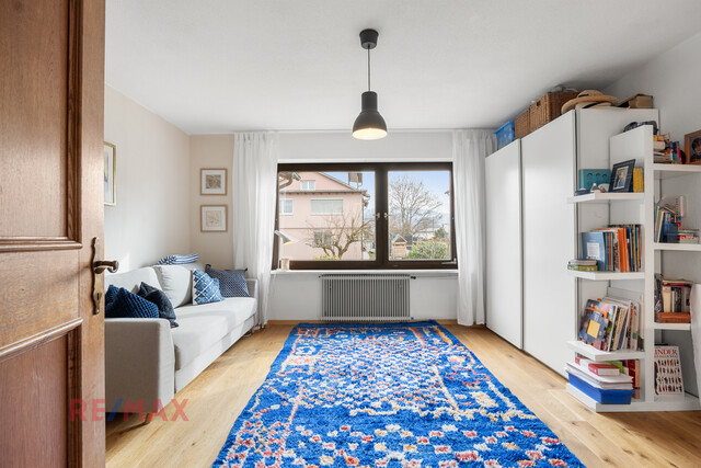 Zweiparteienhaus in Lauteracher Toplage mit fast 1.000m² Grundstück