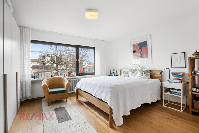 Zweiparteienhaus in Lauteracher Toplage mit fast 1.000m² Grundstück