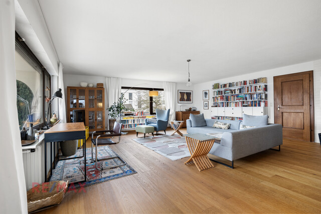 Zweiparteienhaus in Lauteracher Toplage mit fast 1.000m² Grundstück