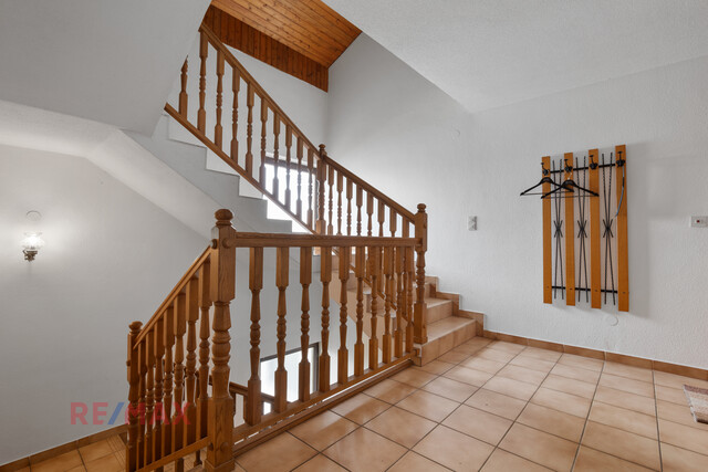 Zweiparteienhaus in Lauteracher Toplage mit fast 1.000m² Grundstück