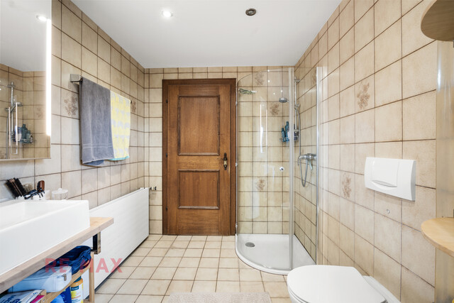 Zweiparteienhaus in Lauteracher Toplage mit fast 1.000m² Grundstück