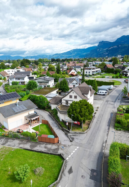 Bebautes Baugrundstück  - ideal für Wohnen und Gewerbe