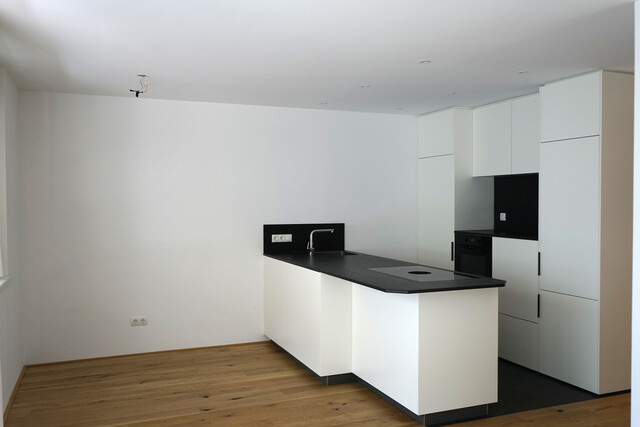 Neuwertige 4-Zimmerwohnung