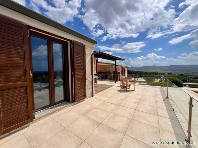 Mediterranes Anwesen mit Meerblick – in Badesi, Sardinien