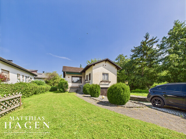 Grundstück mit Altbestand in toller Wohnlage