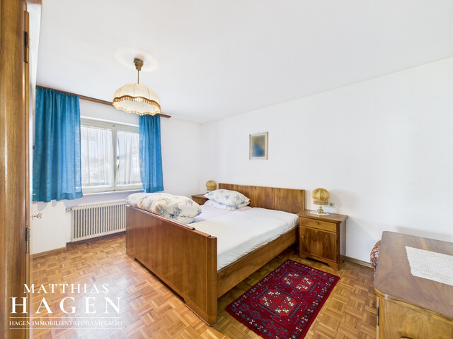 Grundstück mit Altbestand in toller Wohnlage