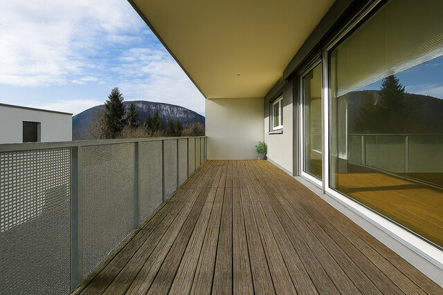 Provisionsfrei - Attraktive Dachgeschosswohnung mit großzügiger Terrasse und Top-Anbindung