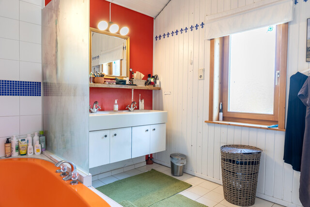 Wohnen mit Ausblick und Sonne: Charmantes Wohnhaus in unverbaubarer Aussichtslage in Weiler zu verkaufen!!