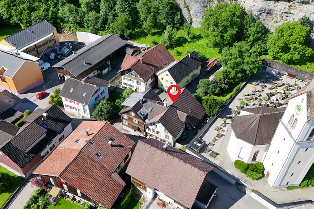 Felsenfest investieren – Zinshaus mit Naturkulisse