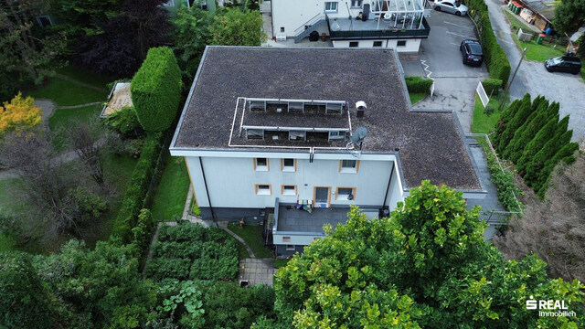 Modernisiertes Mehrfamilienhaus mit zwei großzügigen Wohnungen