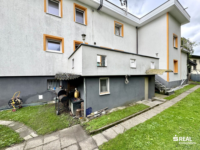 Modernisiertes Mehrfamilienhaus mit zwei großzügigen Wohnungen