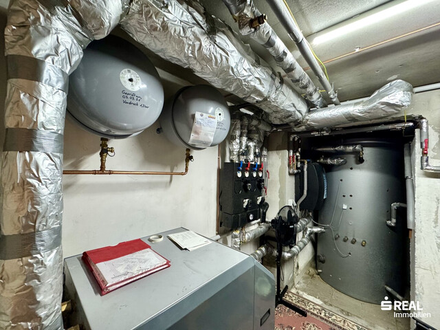 Modernisiertes Mehrfamilienhaus mit zwei großzügigen Wohnungen