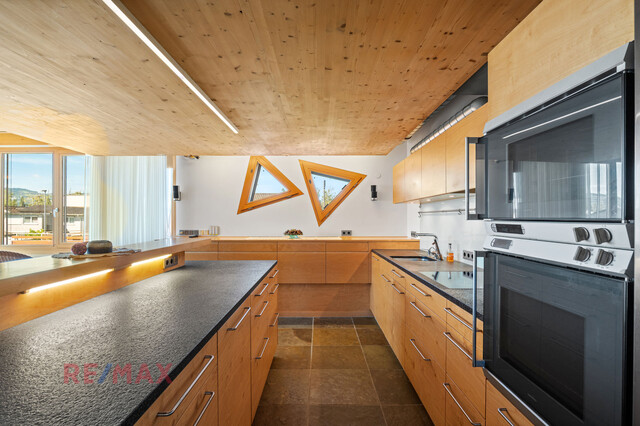 Direkt am Wasser: Exklusives Bootshaus mit Luxuskomfort