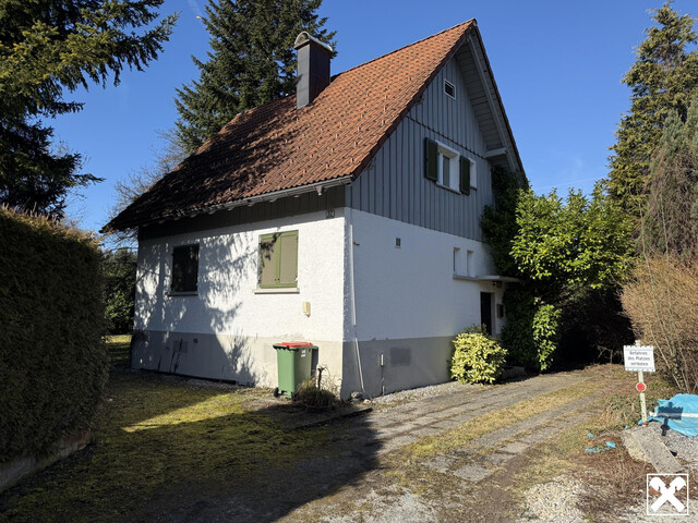 Haus mit großem Grundstück - auch teilbar