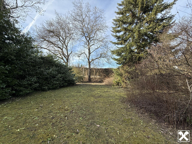 Haus mit großem Grundstück - auch teilbar