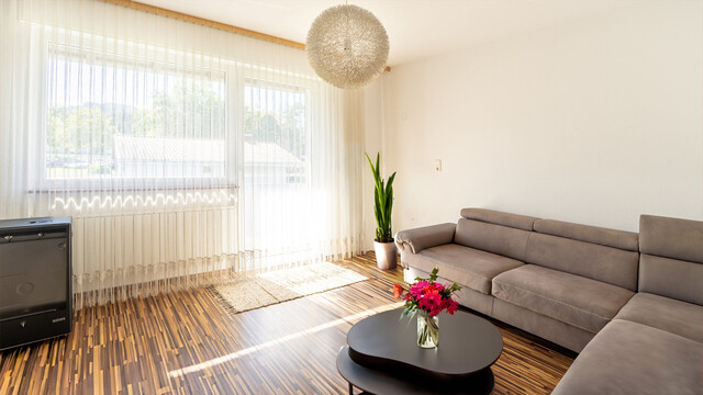 Feldkirch | Großzügiges Haus mit zwei Wohnungen in ruhiger Aussichtslage