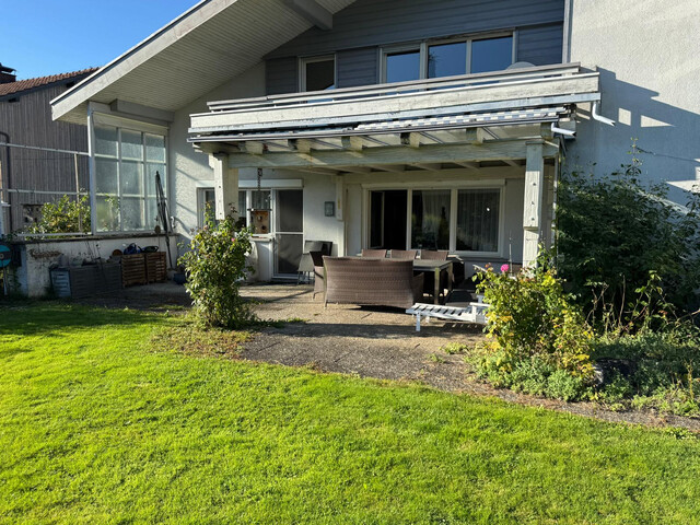 Geräumiges EFH mit grosszügigem Garten