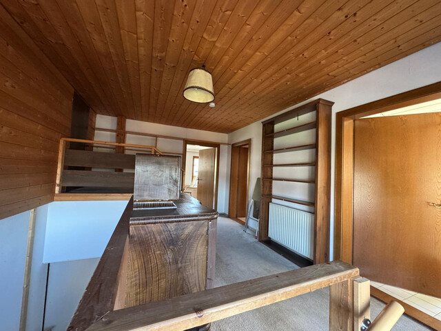 Geräumiges EFH mit grosszügigem Garten