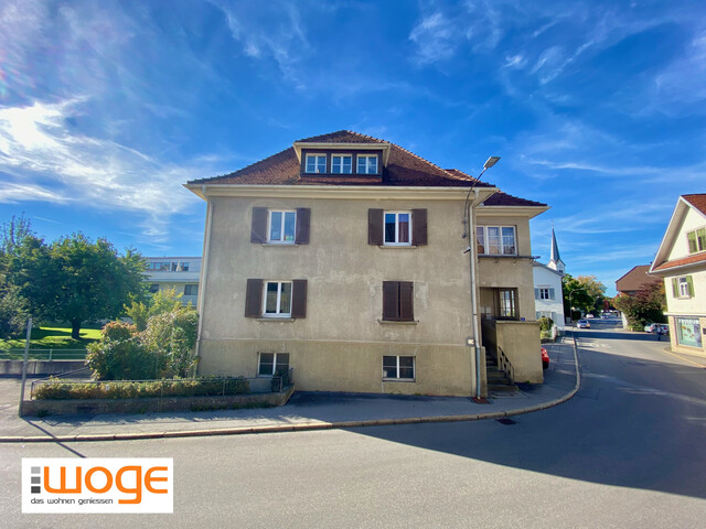 "ohne Provision" helle 2,5 Zimmer Wohnung in zentraler Lage