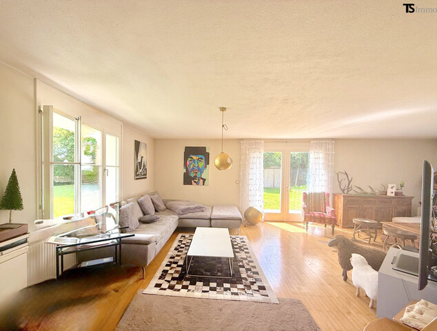 Feldkirch: Haus mit ca. 150 m2 Wohnfläche - ca. 1000 m² Grundstück & Ausbauoption!