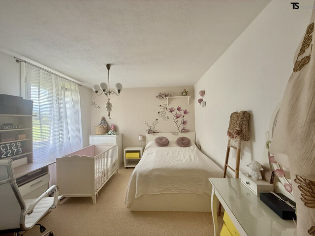 Feldkirch: Haus mit ca. 150 m2 Wohnfläche - ca. 1000 m² Grundstück & Ausbauoption!