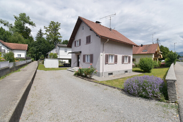 Sanierungsbedürftiges Einfamilienhaus im schönen Lauterach!