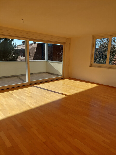 Stilvolle 5-Zimmer Dachgeschosswohnung mit Traumterrasse