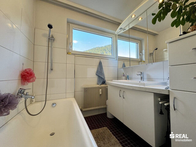 Tolle 3-Zimmerwohnung mit zwei Balkonen und einer Garagenbox