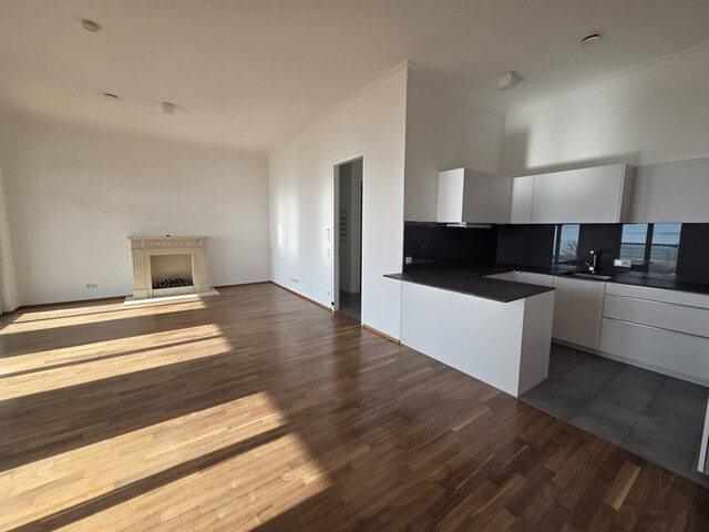 Direkte Seelage: Hochwertige 4-Zimmerwohnung, Traum-Seeblick in Lochau zum mieten!