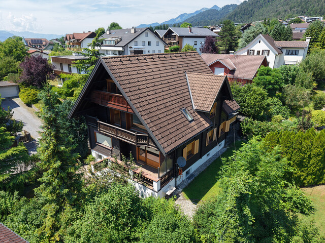 Großes, idyllisches Wohnhaus in sonniger Toplage