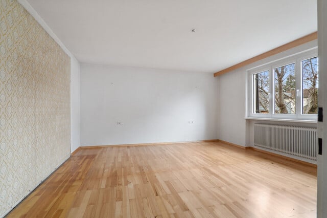 Bebautes Grundstück mit Einfamilienhaus in idyllischer Familienlage