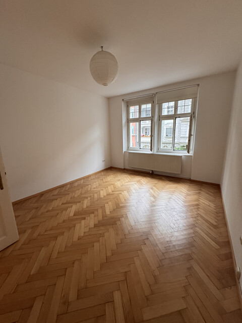 3-Zimmer-Altbauwohnung in liebevoll gepflegtem Stadthaus