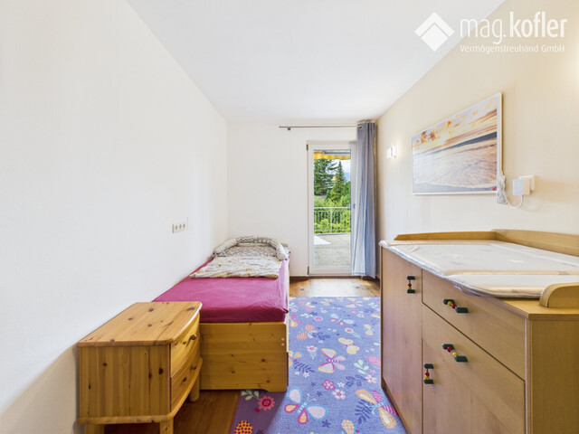 Wohnen mit Weitblick – Zweifamilienhaus mit Gartenidylle mitten in Feldkirch