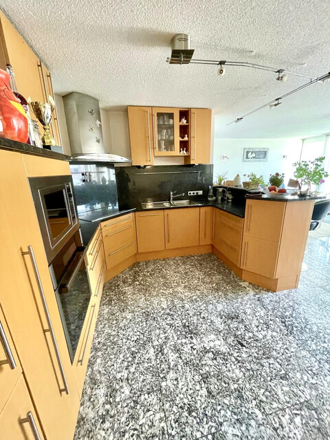 helle Dachgeschosswohnung mit wunderbarer Terrasse - Ideal zum Kaufen!