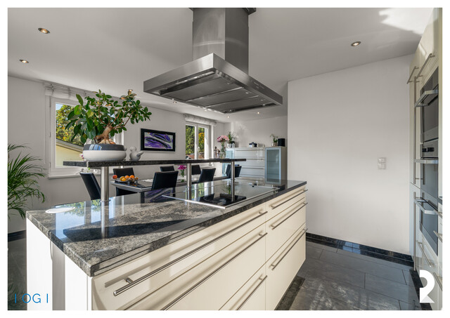 MEHRFAMILIENHAUS  I BLUDESCH I 790 m² GST  I