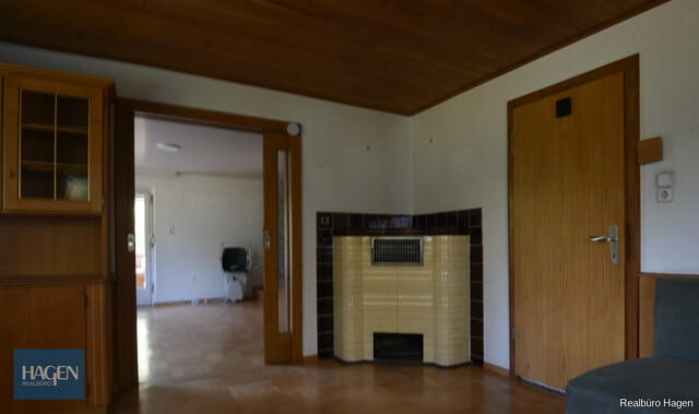 Großes Grundstück mit Altbestand