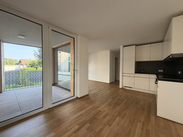 Moderne 2-Zimmer Erdgeschosswohnung mit Tiefgaragenplatz