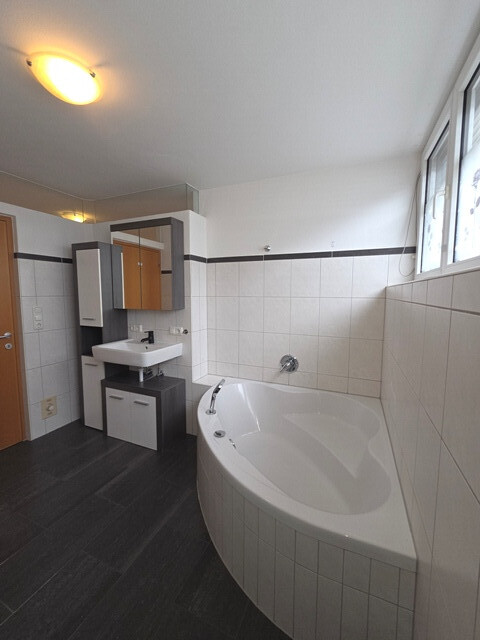 Preiswerte 4 1/2 – Zimmer – Wohnung in zentrumsnaher und sonniger Lage von Hohenems zu kaufen!