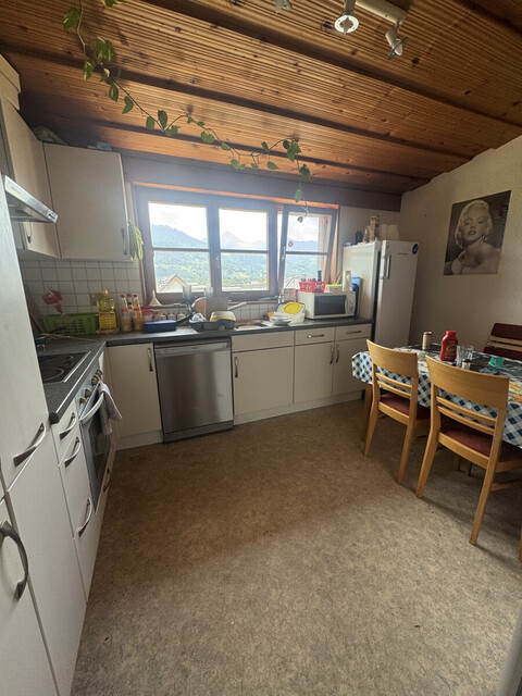 Charmante Altbau-Dachgeschosswohnung in zentraler Lage von Satteins