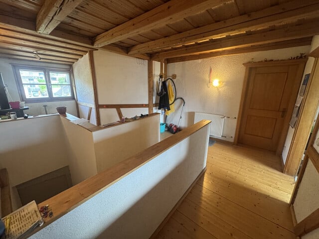 Charmante Altbau-Dachgeschosswohnung in zentraler Lage von Satteins