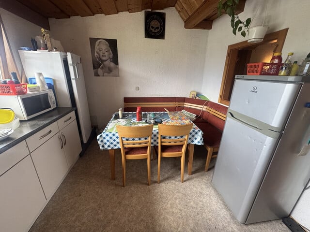 Charmante Altbau-Dachgeschosswohnung in zentraler Lage von Satteins