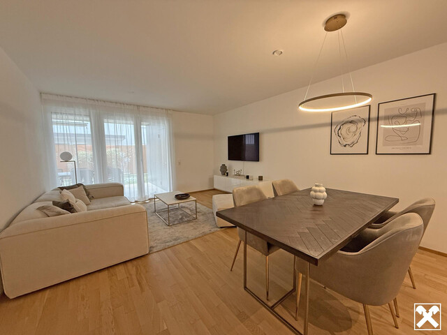 Neuwertige, exklusive 3 Zimmer Gartenwohnung!