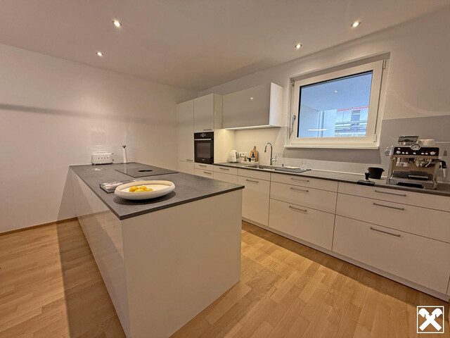 Neuwertige, exklusive 3 Zimmer Gartenwohnung!