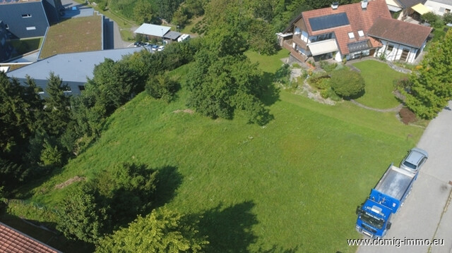 Exklusives Baugrundstück in erhöhter Aussichtslage – teilbar und vielseitig bebaubar