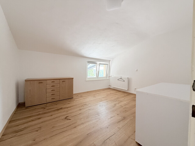 2,5 Zimmer Wohnung |
Götzis | Garten | Balkon | Stellplatz