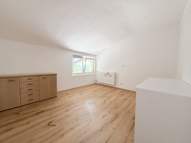 2,5 Zimmer Wohnung |
Götzis | Garten | Balkon | Stellplatz