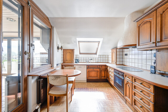 Grosszügige Dachgeschosswohnung zu verkaufen